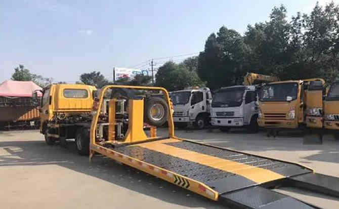 建水汽车中途维修案例